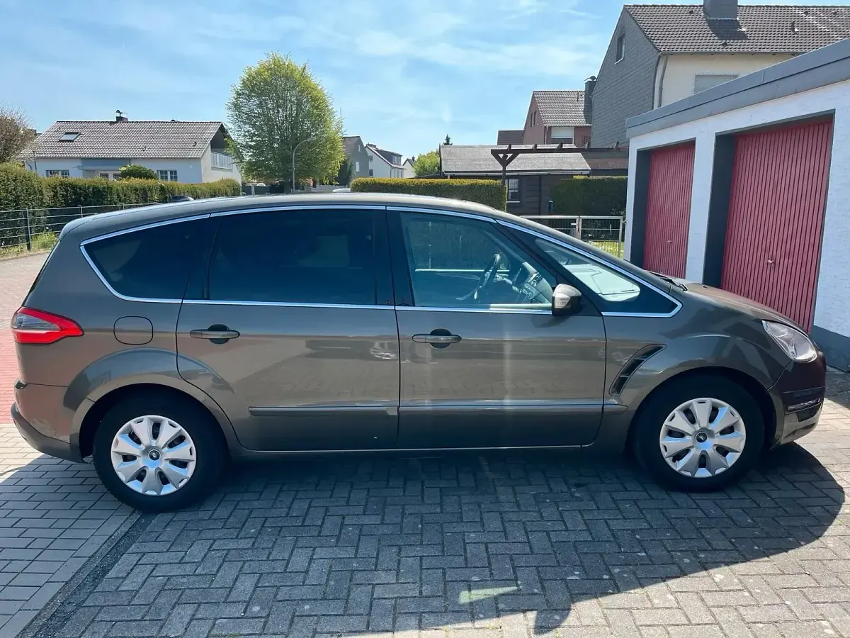 Second-hand Ford S-MAX S 140 CP (102 kW) 2010 Maro Monovolum