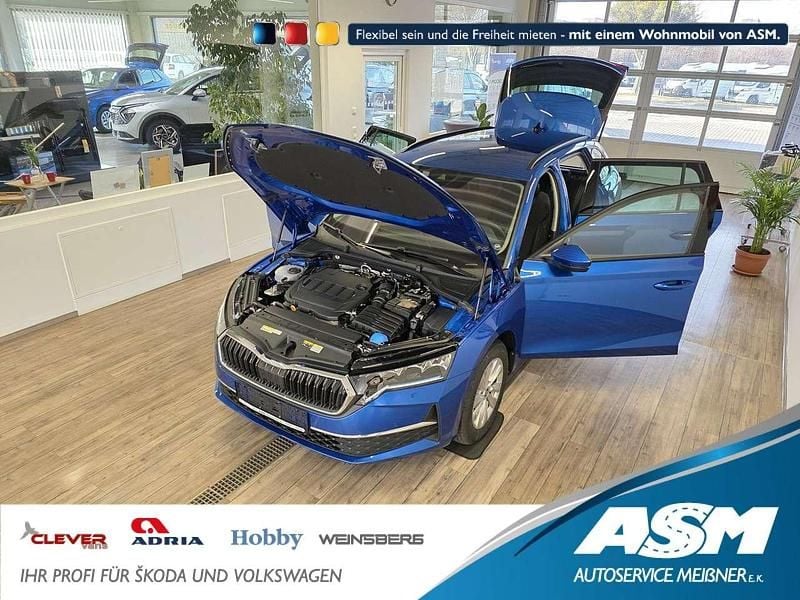 Blau Neu 2025 Skoda Octavia Joy Kombi | 32.988 € (Superpreis) - Bild 1/4