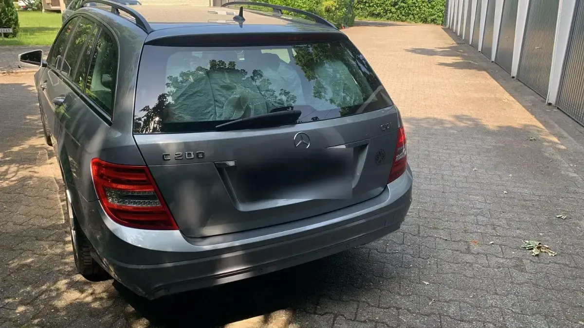 Gebraucht Mercedes C200 136 PS (100 kW) 2012 Grau Kombi