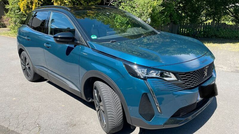 Blau Gebraucht 2021 Peugeot 3008 GT SUV | 22.450 € (Superpreis) - Bild 1/4