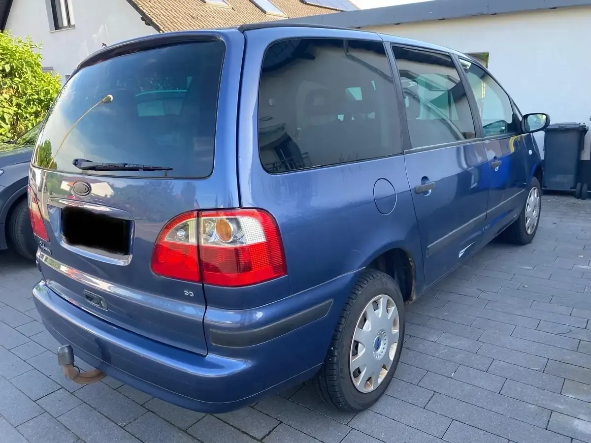 Używany Ford Galaxy 140 KM (102 kW) 2005 Niebieski Minivan