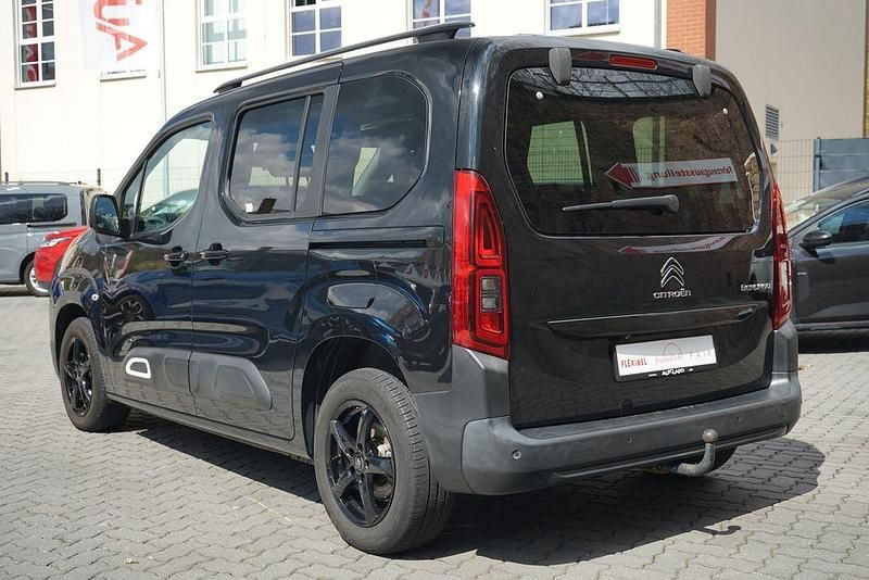 Second-hand Citroën Berlingo Shine 131 CP (96 kW) 2018 Negru Monovolum