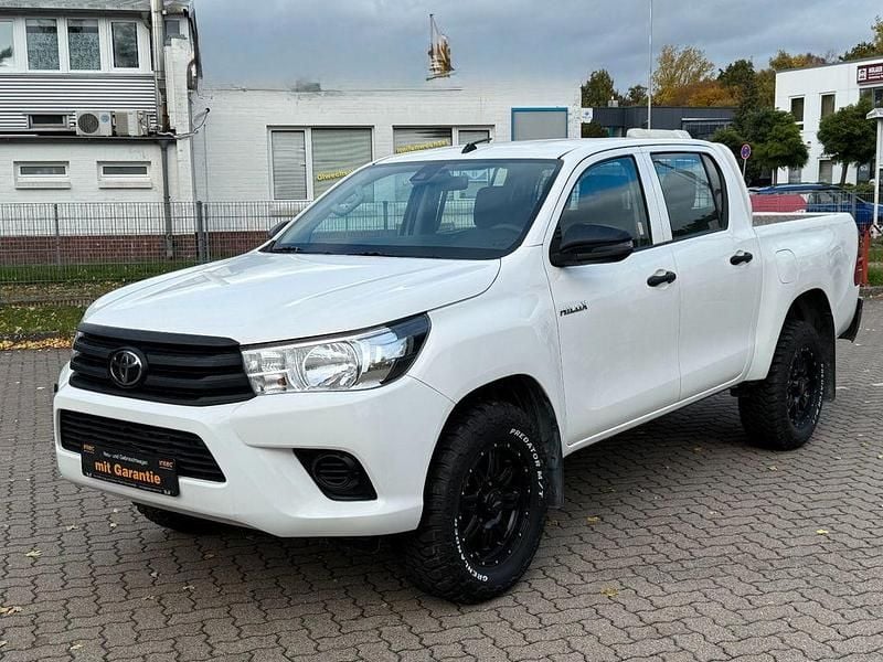 Weiß Gebraucht 2020 Toyota HiLux Comfort Abholung | 31.650 € (Superpreis) - Bild 1/4