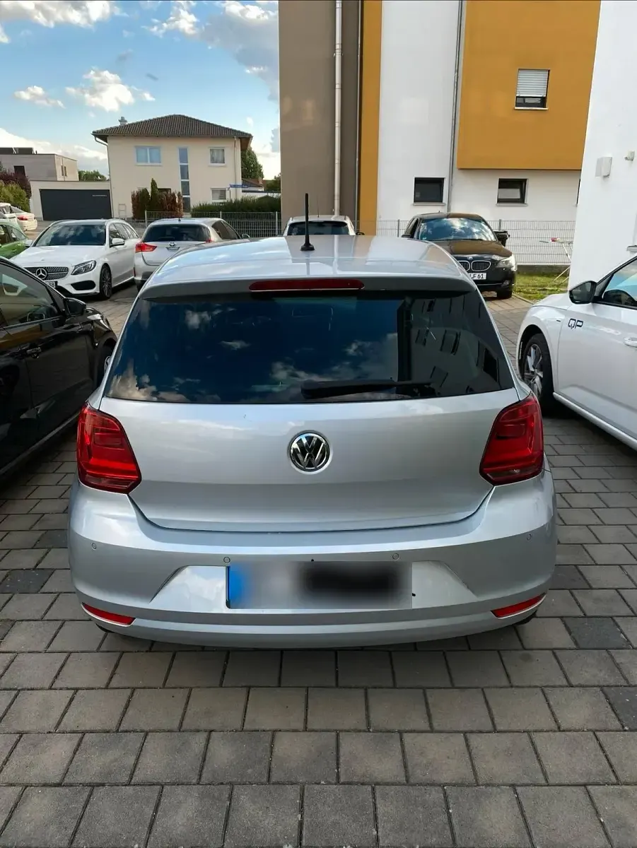 Gebraucht VW Polo 70 PS (51 kW) 2017 Grau Kleinwagen