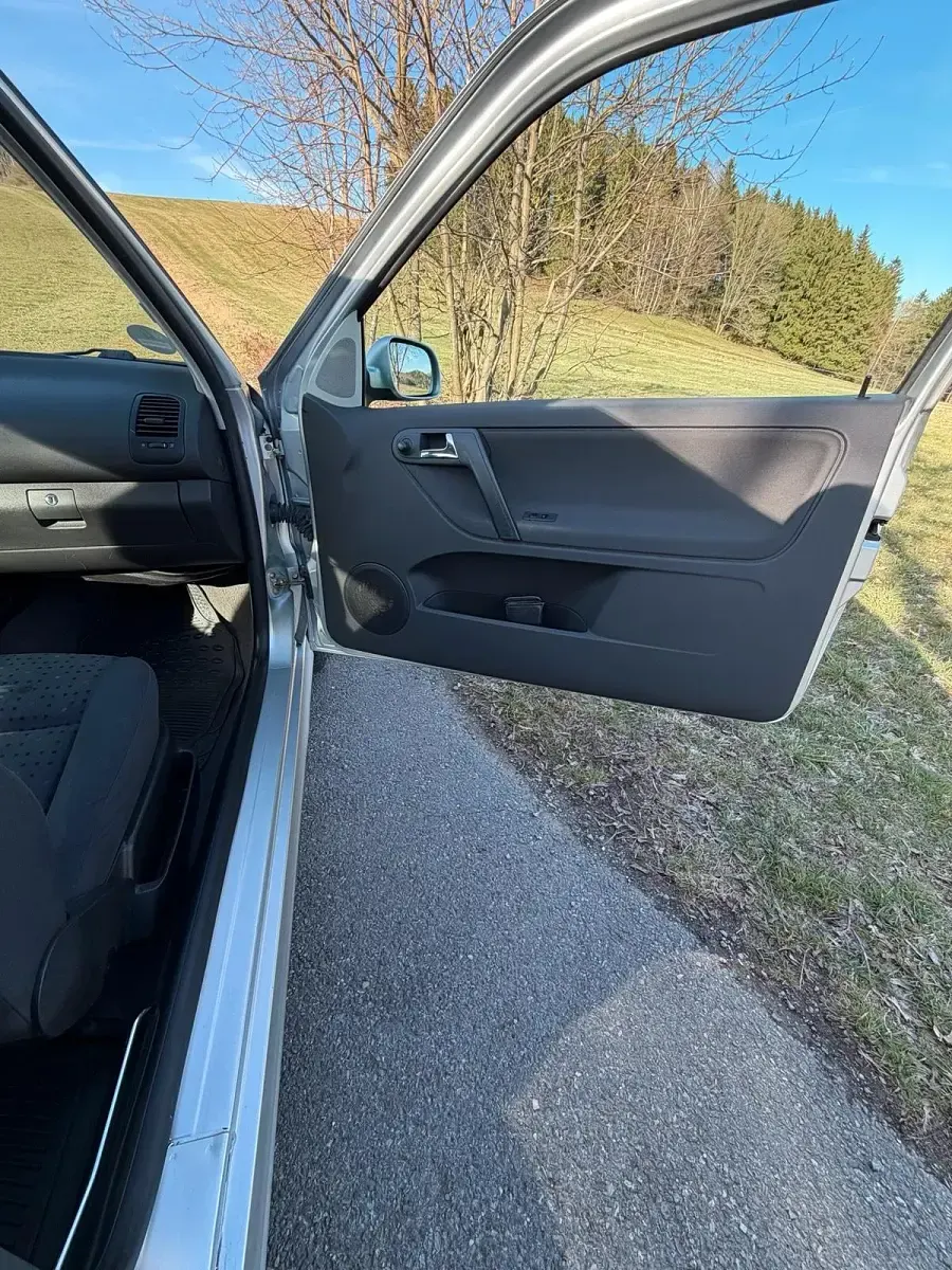 Gebraucht VW Polo 60 PS (44 kW) 2000 Silber Kleinwagen