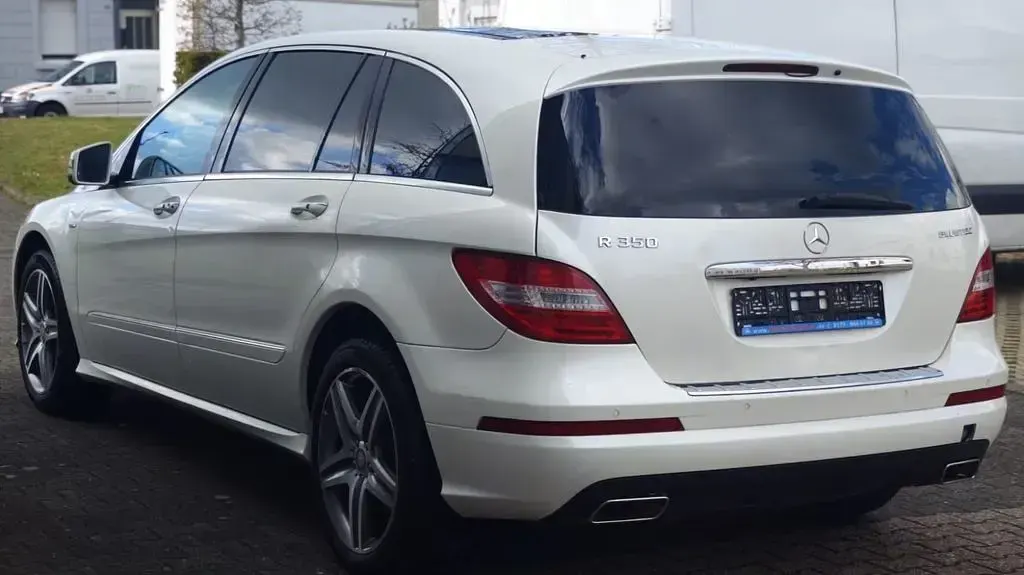 Gebraucht Mercedes R350 211 PS (155 kW) 2011 Other Van / Kleinbus