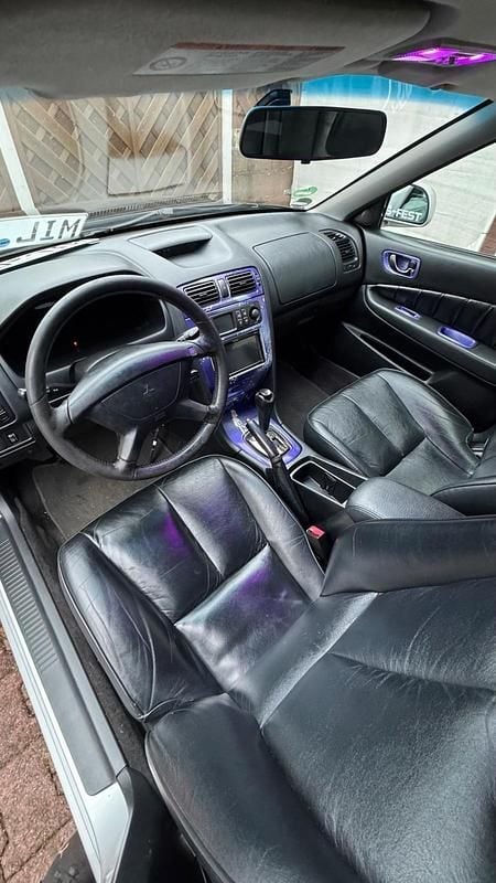 Gebraucht Mitsubishi Galant 160 PS (117 kW) 2003 Silber Limousine