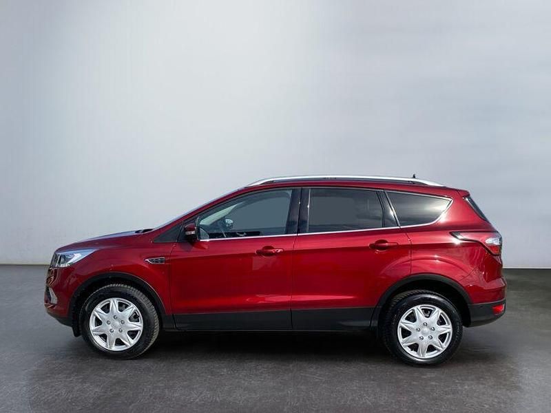 Gebraucht Ford Kuga Titanium 179 PS (131 kW) 2019 Rubyrot SUV