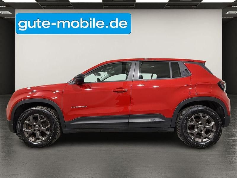 Gebraucht Jeep Avenger EV Longitude 114 kW (156 PS) 2023 Rot SUV