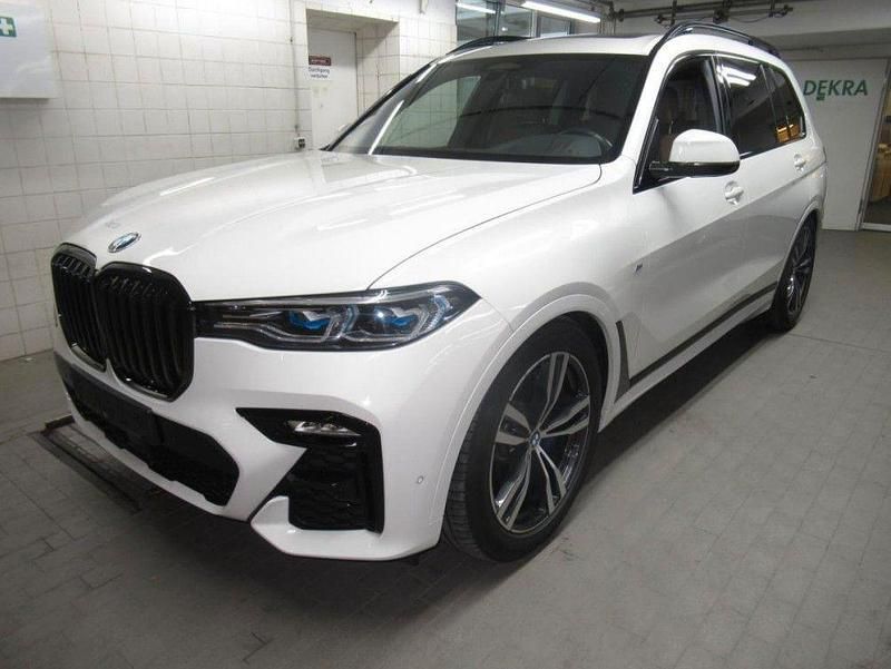Weiß Gebraucht 2022 BMW X7 M Sport SUV | 66.899 € (Guter Preis) - Bild 1/4
