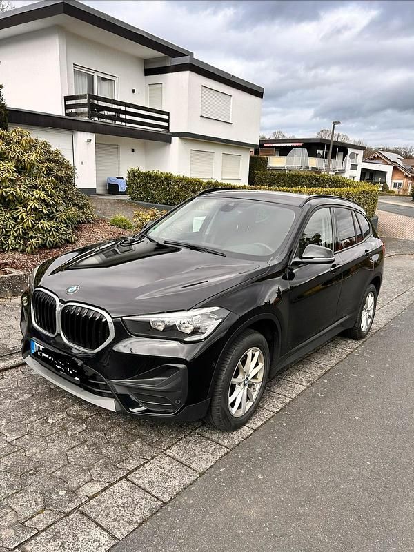Gebraucht BMW X1 140 PS (102 kW) 2021 Schwarz SUV