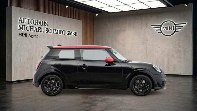 Usata Mini Cooper 156 CV (114 kW) 2024 Nero Utilitaria