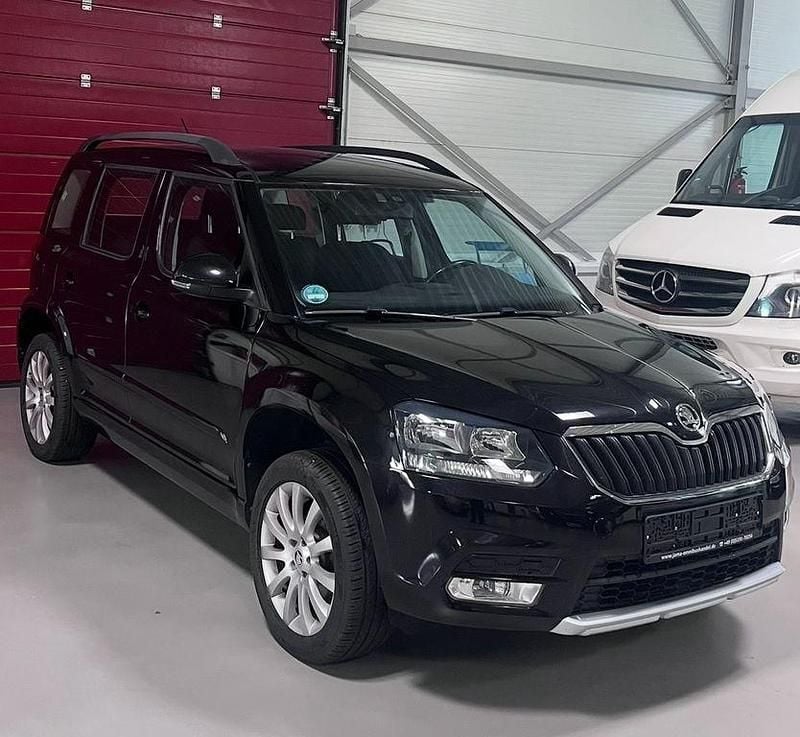 Schwarz Gebraucht 2014 Skoda Yeti Ambition SUV | 7.500 € (Superpreis) - Bild 1/4
