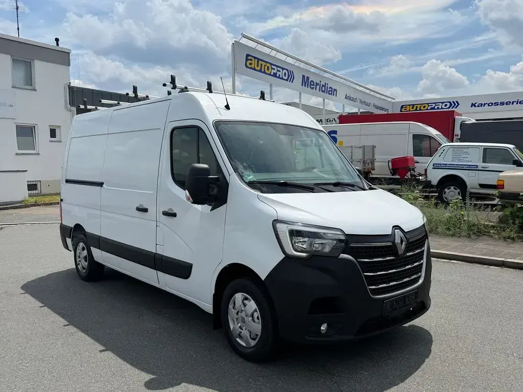 Gebraucht Renault Master Komfort 150 PS (110 kW) 2020 Weiß Van / Kleinbus