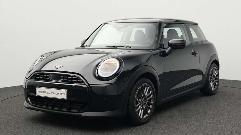 Schwarz Gebraucht 2024 Mini Cooper Classic Kleinwagen | 26.493 € (Fairer Preis) - Bild 1/4