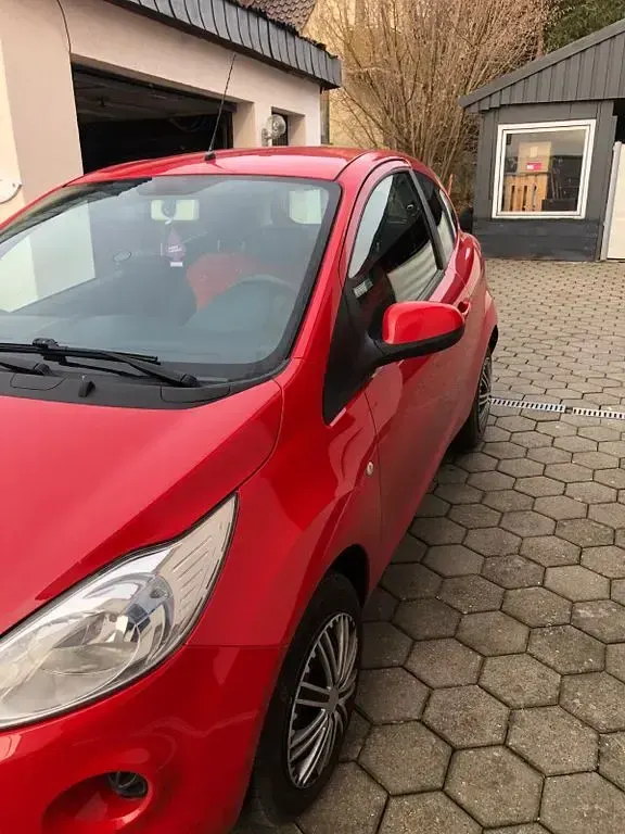 Gebraucht Ford Ka Trend 69 PS (50 kW) 2015 Rot Kleinwagen