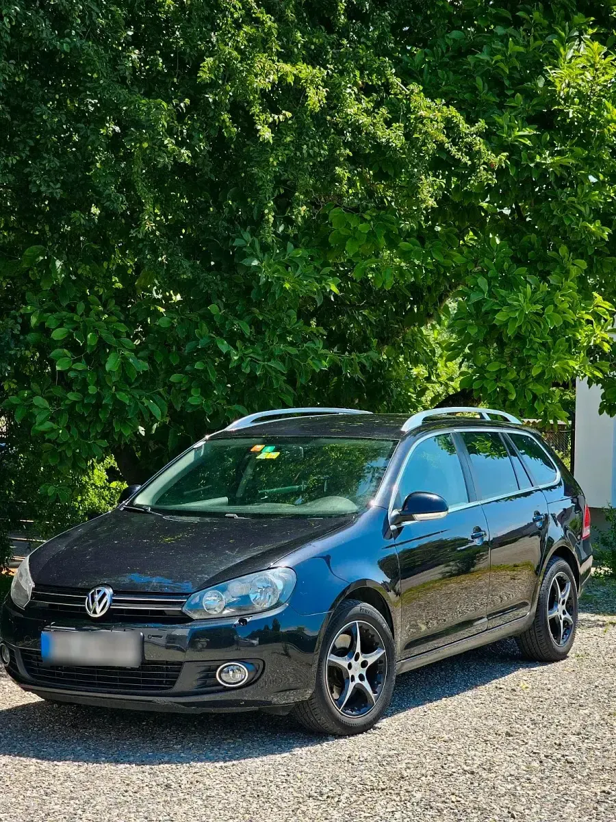 Gebraucht VW Golf VI 140 PS (102 kW) 2010 Schwarz Kleinwagen