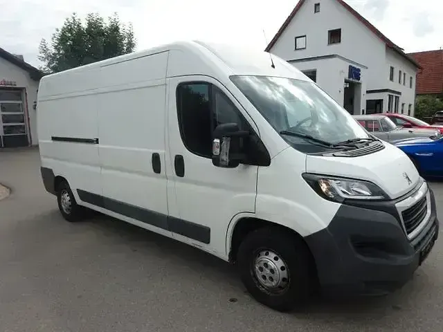 Gebraucht Peugeot Boxer 131 PS (96 kW) 2016 Andere Van