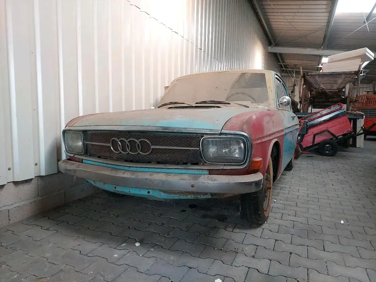 Gebraucht Audi A4 55 PS (40 kW) 1971 Blau Coupé