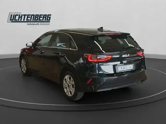 Gebraucht Kia Ceed Vision 120 PS (88 kW) 2024 Schwarz Kleinwagen