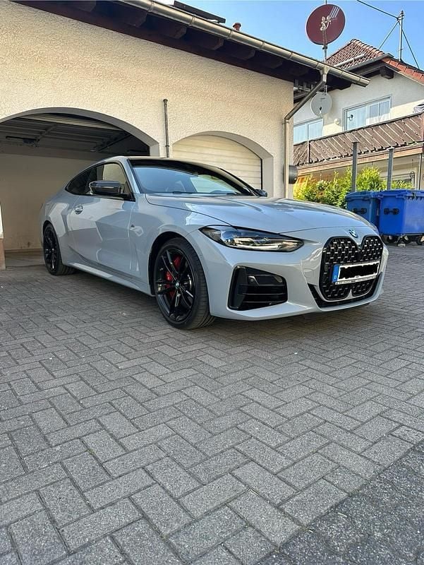 Grau Gebraucht 2023 BMW M440 M Sport Limousine | 50.900 € (Superpreis) - Bild 1/4