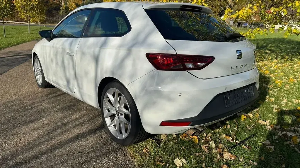 Gebraucht Seat Leon FR 125 PS (91 kW) 2017 Weiß Limousine