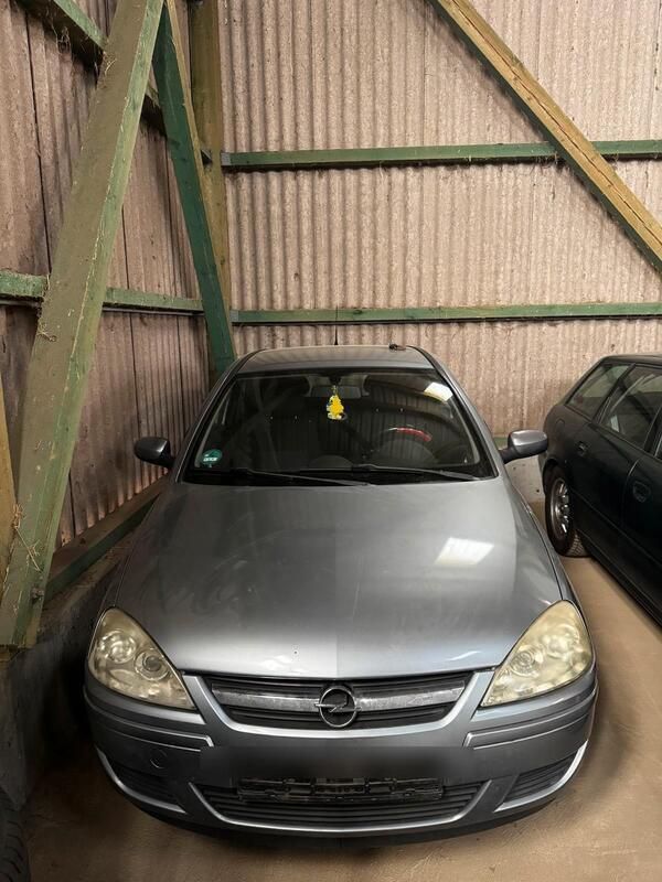 Grau Gebraucht 2005 Opel Corsa Kleinwagen | 400 € (Superpreis) - Bild 1/4