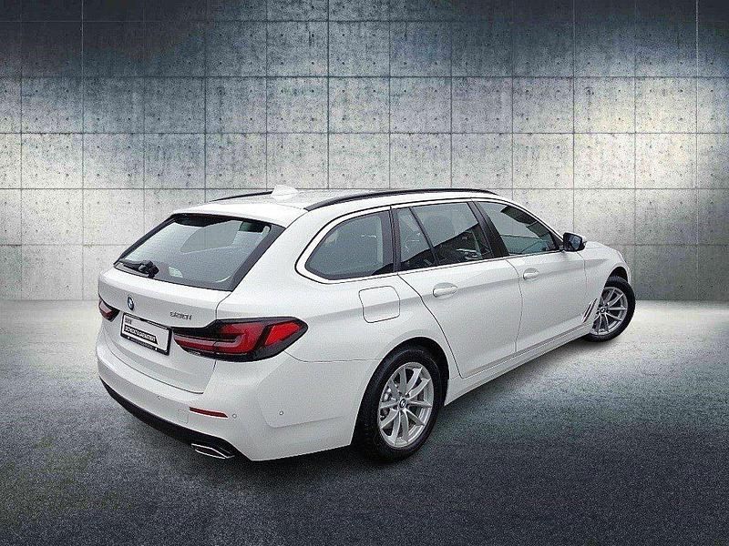 Second-hand BMW 520 184 CP (135 kW) 2022 Alb Break