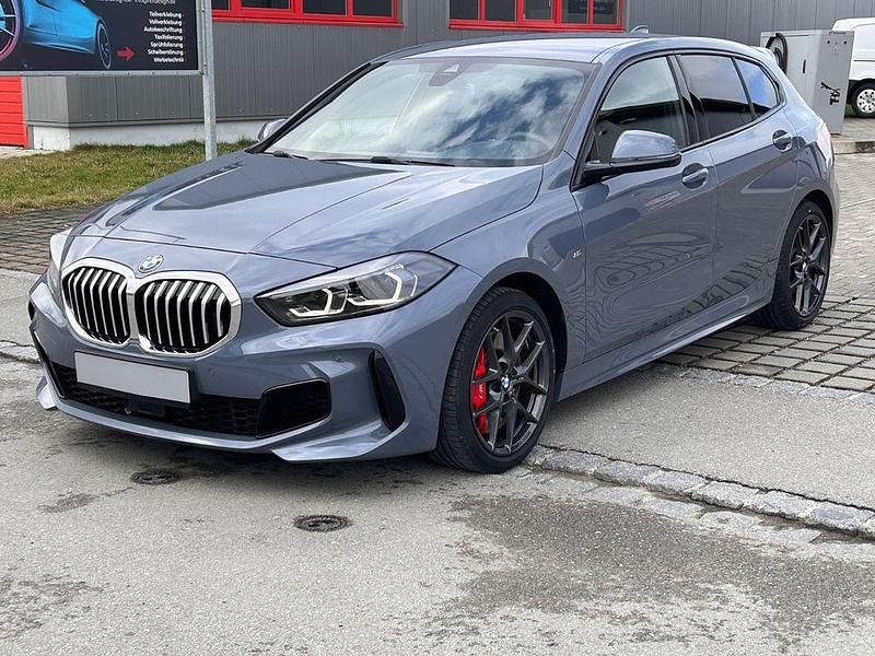 Gebraucht BMW 128 Performance 265 PS (194 kW) 2025 Grau Limousine