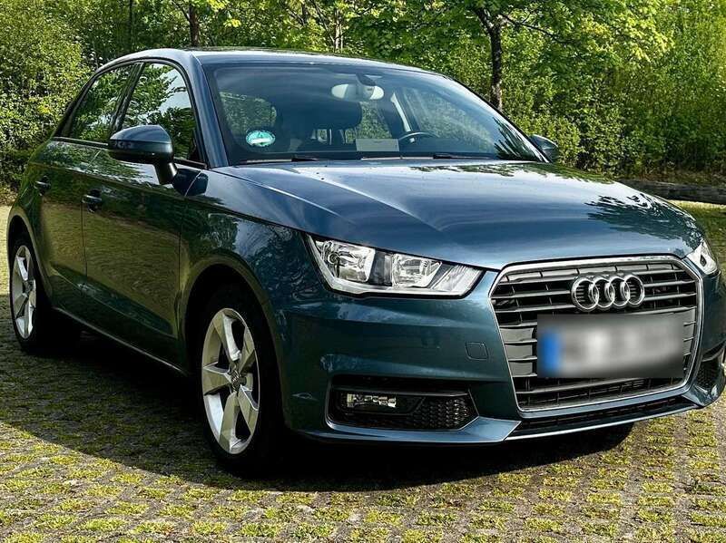 Blau Gebraucht 2018 Audi A1 Sportback Kleinwagen | 13.999 € (Fairer Preis) - Bild 1/4