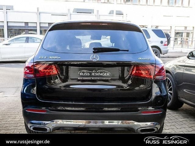Gebraucht Mercedes GLC300e 320 PS (235 kW) 2021