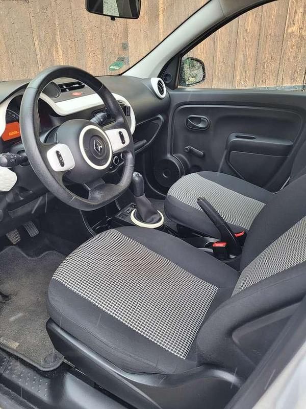 Gebraucht Renault Twingo Expression 71 PS (52 kW) 2015 Weiß Kleinwagen