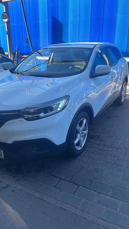 Gebraucht Renault Kadjar 140 PS (102 kW) 2016 Weiß SUV