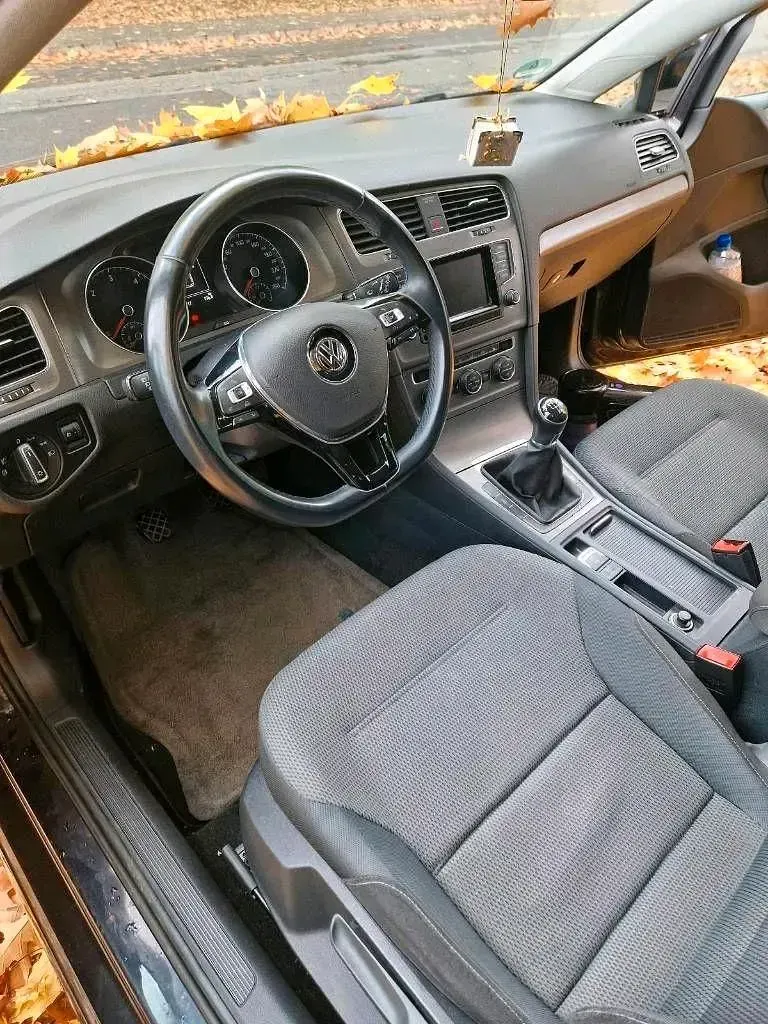 Gebraucht VW Golf VII 105 PS (77 kW) 2013 Schwarz Kombi