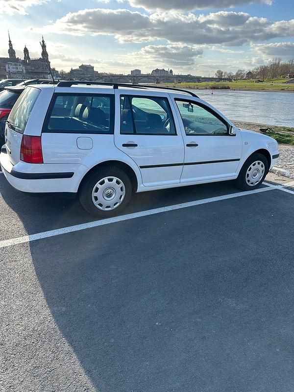 Gebraucht VW Golf IV 130 PS (95 kW) 2002 Weiß Kombi