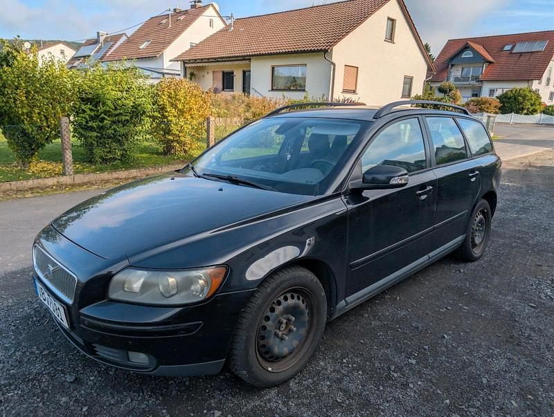 Schwarz Gebraucht 2007 Volvo V50 Kombi | 2.500 € (Teuer) - Bild 1/4