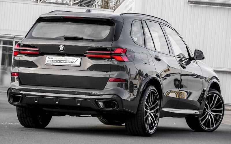 Gebraucht BMW X5 Shadowline 298 PS (219 kW) 2025 Grau SUV