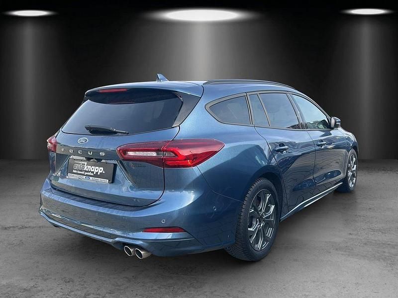 Gebraucht Ford Focus ST-Line X 155 PS (114 kW) 2024 Blau Limousine