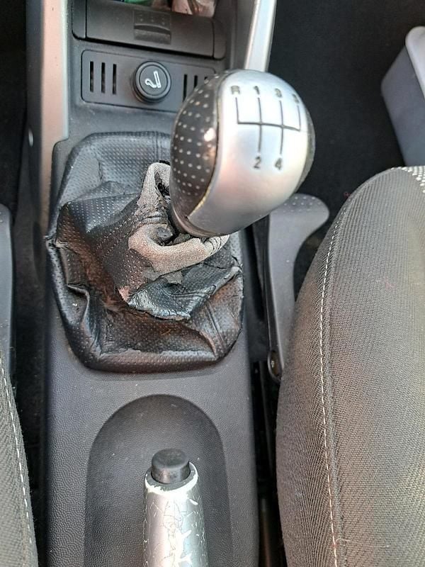 Gebraucht Opel Tigra 90 PS (66 kW) 2005 Silber Cabrio