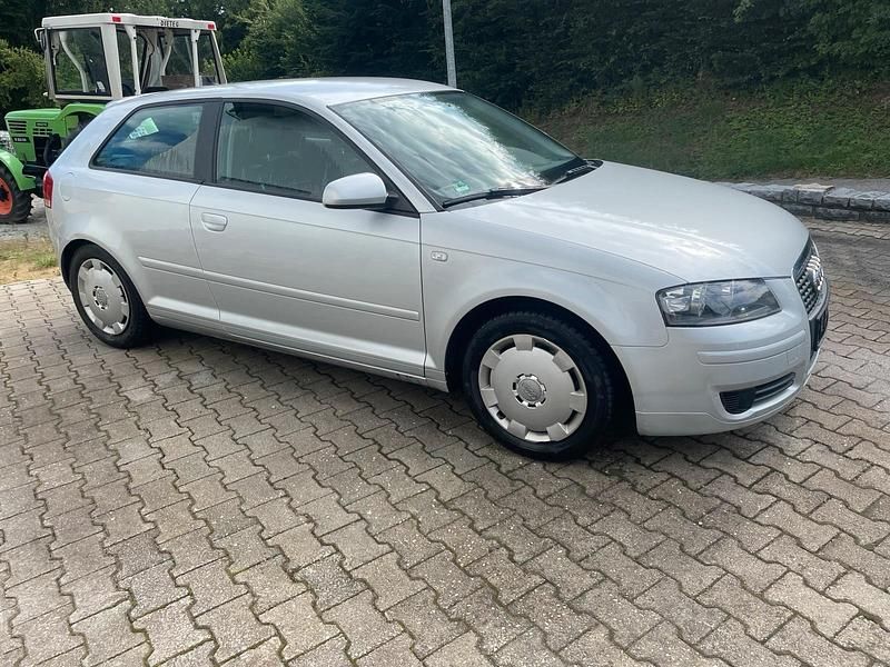 Gebraucht Audi A3 85 PS (62 kW) 2007 Silber Kleinwagen
