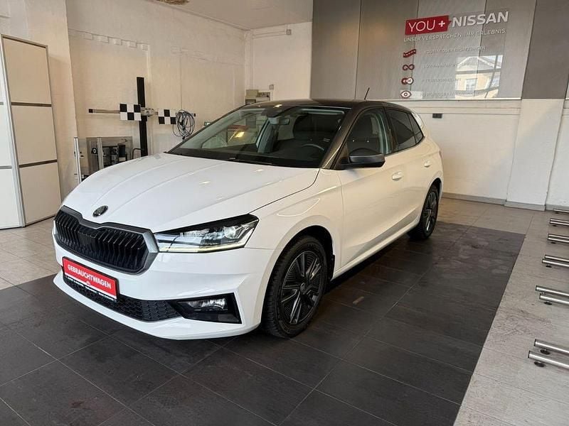 Gebraucht Skoda Fabia Style 110 PS (80 kW) 2022 Candyweiss/ dach grau Kleinwagen