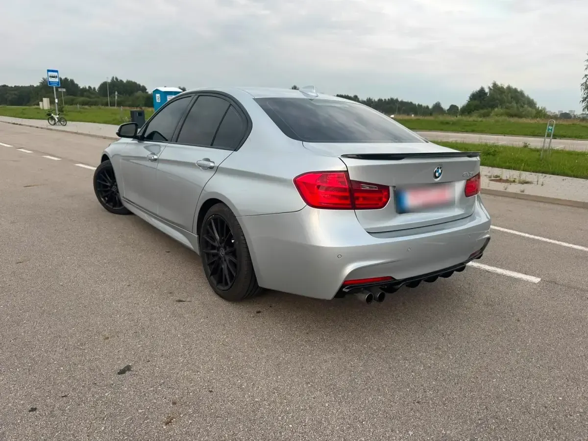 Gebraucht BMW 328 M Sport 245 PS (180 kW) 2014 Silber Limousine