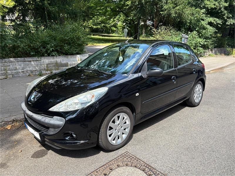 Schwarz Gebraucht 2010 Peugeot 206+ Kleinwagen | 1.749 € (Fairer Preis) - Bild 1/4