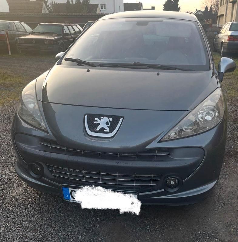 Grau Gebraucht 2008 Peugeot 207 RC Kombi | 4.499 € (Teuer) - Bild 1/4