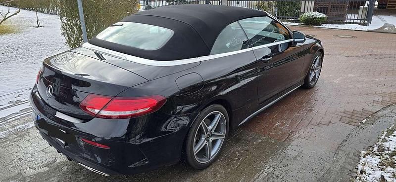 Gebraucht Mercedes C200 AMG line 184 PS (135 kW) 2017 Schwarz Cabrio
