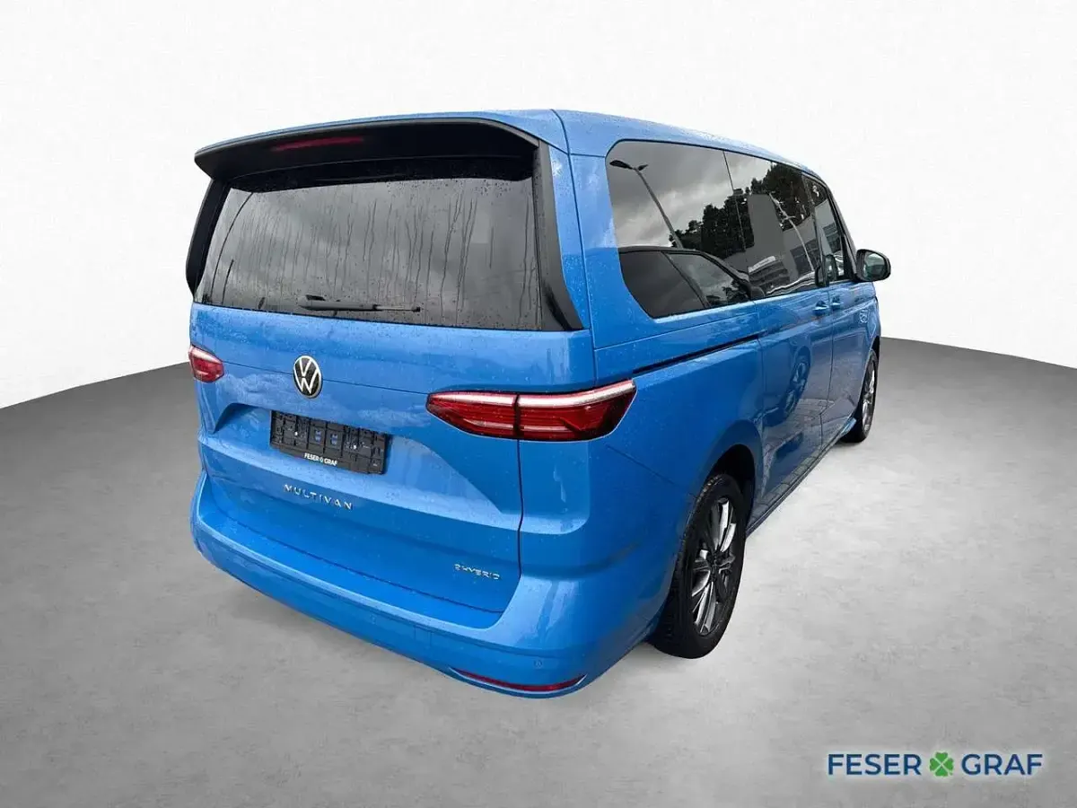 Occasion VW Multivan Life 150 ch (110 kW) 2023 Bleue Monospace