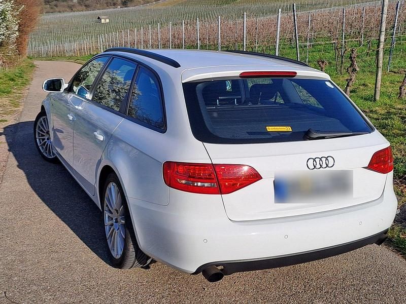 Gebraucht Audi A4 S-Line 179 PS (131 kW) 2010 Weiß Kombi