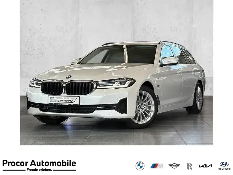 Gebraucht BMW 530e Sport Line 292 PS (214 kW) 2023 Kombi