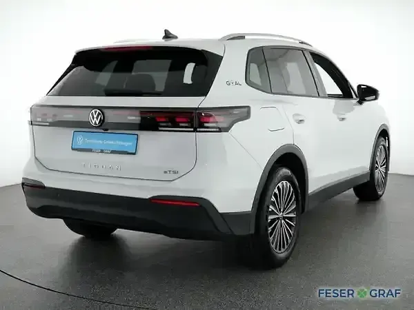 Gebraucht VW Tiguan Goal 150 PS (110 kW) 2025 Pure white SUV