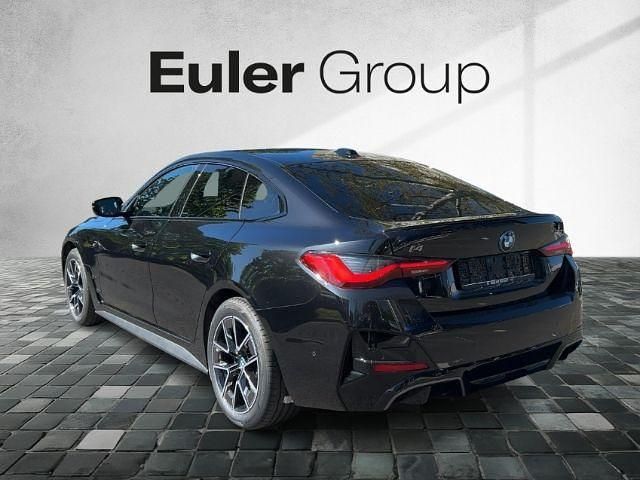 Używany BMW i4 Performance 400 kW (544 KM) 2023 Czarny Sedan/Limuzyna